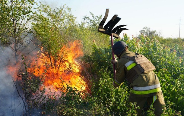 У Миколаєві масштабна пожежа