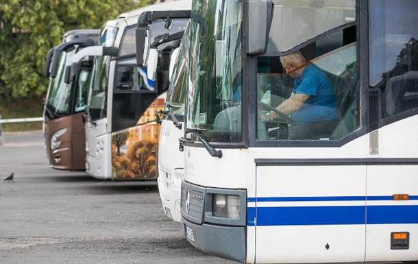 В Литві пропонують зменшити кількість автобусів, що їздять у Білорусь