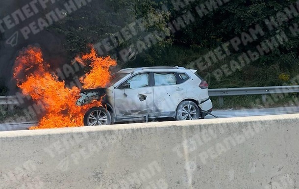 У Києві уламки  шахеда  впали на трасу, є постраждалий