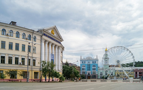 В Киеве временно ограничат движение транспорта