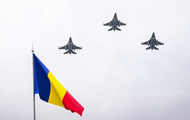 Румунія почала тренувати українців на літаках F-16