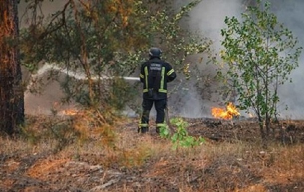 Росіяни вночі обстріляли Одещину, виникла пожежа