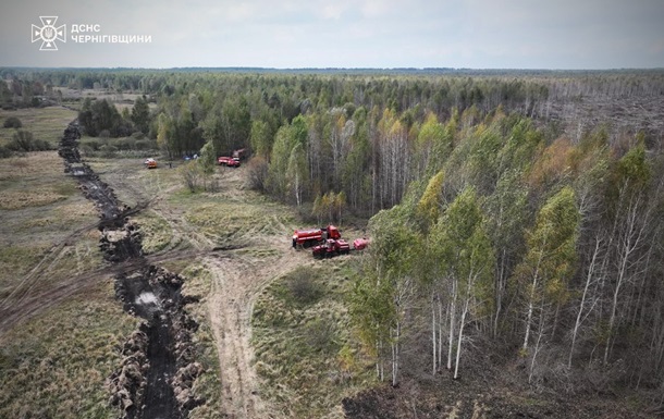 На Чернігівщині майже місяць горять торф яники