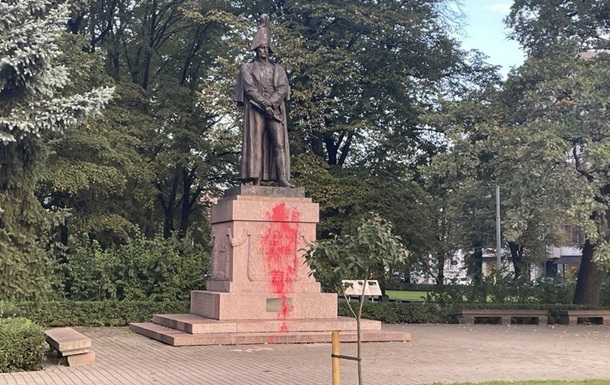 В Риге одобрили демонтаж памятника русскому полководцу