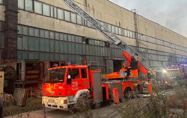 У Львові сталася пожежа на території автобусного заводу