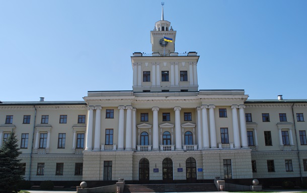 Посадовця Хмельницької ОВА звільнили за зловживання МСЕК