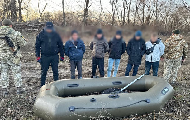 На границе с Венгрией задержаны шесть  лодочников 