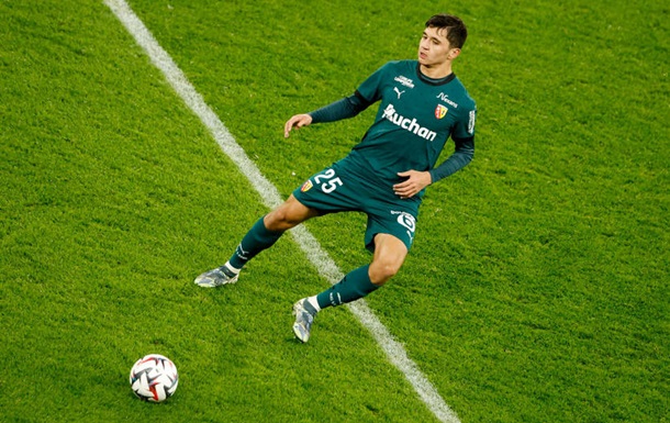 Ман Сити договорился о трансфере защитника сборной Узбекистана