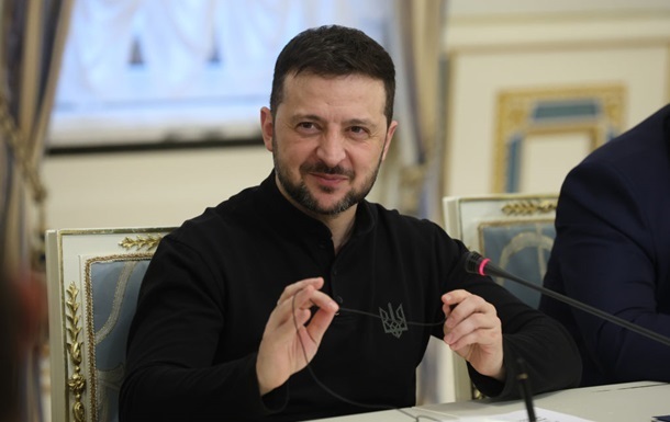 Зеленський про Фіцо: Поїде у Давос, опиниться у Сочі