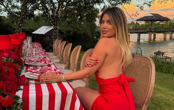 Ванда Нара зажгла сеть фотографиями в бикини