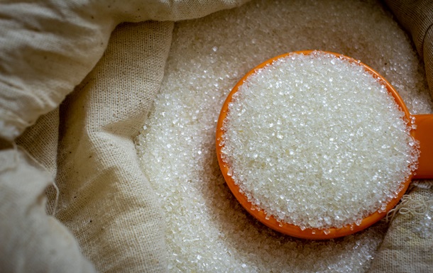 Мировые цены на сахар упали до трехлетнего минимума