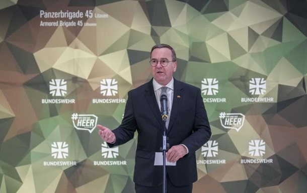 НАТО должно гарантировать себе обороноспособность до нападения России - Писториус