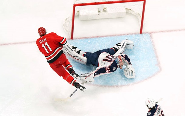 НХЛ: Кароліна переграла Коламбус, Рейнджерс  знищили  Філадельфію