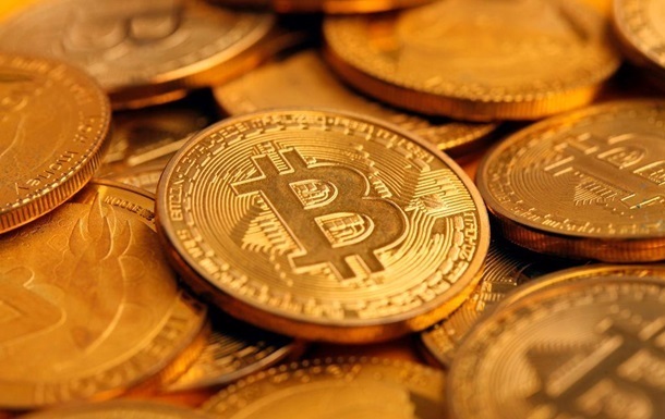 Bitcoin упал ниже психологического рубежа после указа Трампа