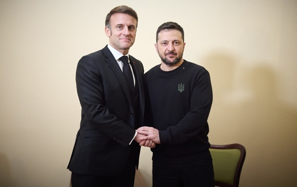 Зеленский встретился в Польше с Макроном