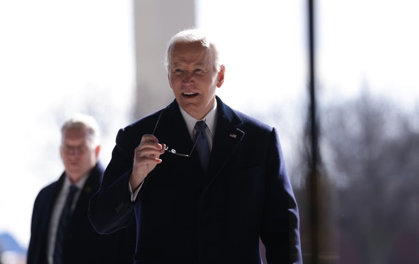 Байден вернулся к сотрудничеству с агентством талантов CAA