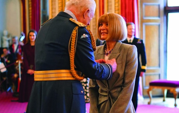 Анна Винтур стала кавалером Ордена Кавалеров Чести