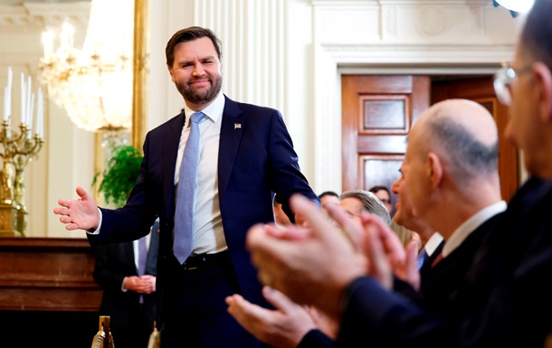 Вице-президент США совершит визит в Мюнхен и Париж