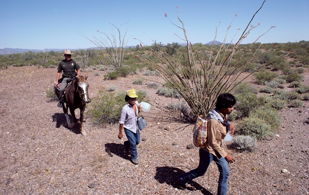 В США готуються відновити затримання сімей іммігрантів - ЗМІ