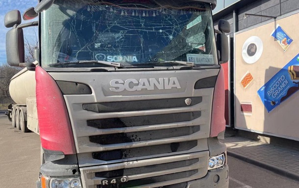 В Никополе в результате атаки БПЛА ранены двое мужчин