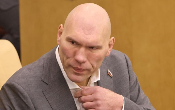 Азербайджан запретил въезд российскому депутату Валуеву