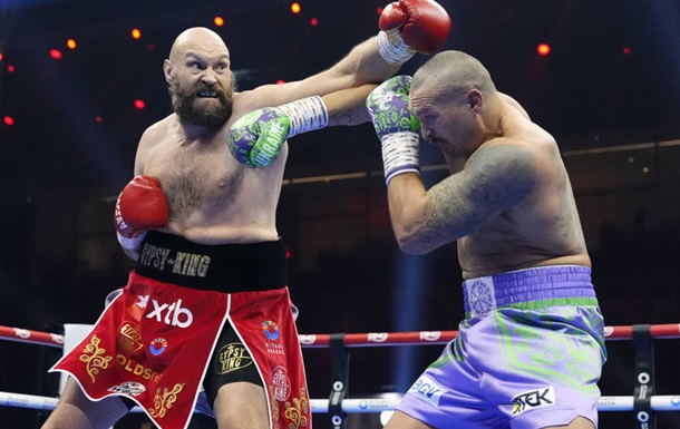 Усик поділився враженнями від підготовки та боїв із Ф юрі   