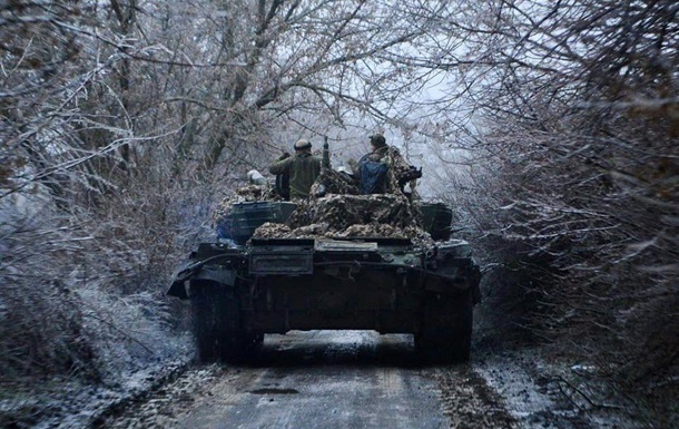 Бои ведутся на восьми направлениях - Генштаб
