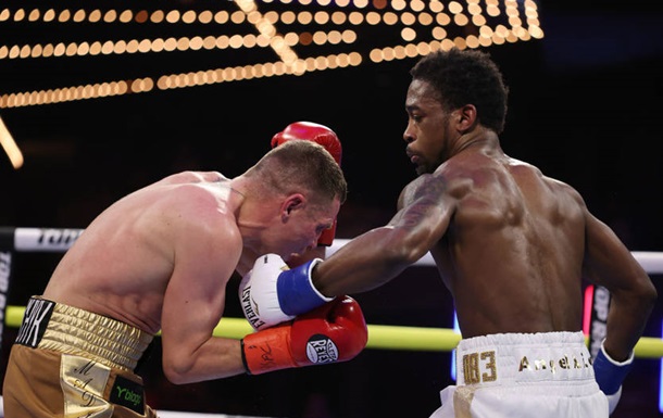 Рой Джонс оценил победу Дэвиса над Беринчиком