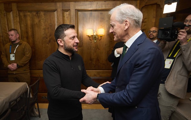Зеленский и премьер Норвегии обсудили производство дальнобойного оружия