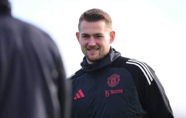 Защитник МЮ - о положении команды: Мы не там, где должен быть такой клуб