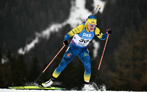 Джима развернула украинский флаг на цветочной церемонии после гонки ЧС