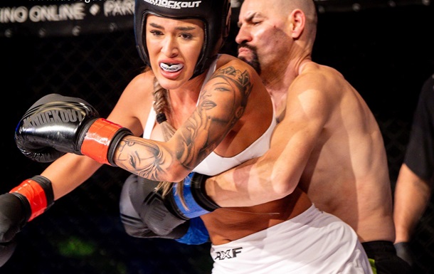 В Румынии бойцы ММА избили моделей OnlyFans