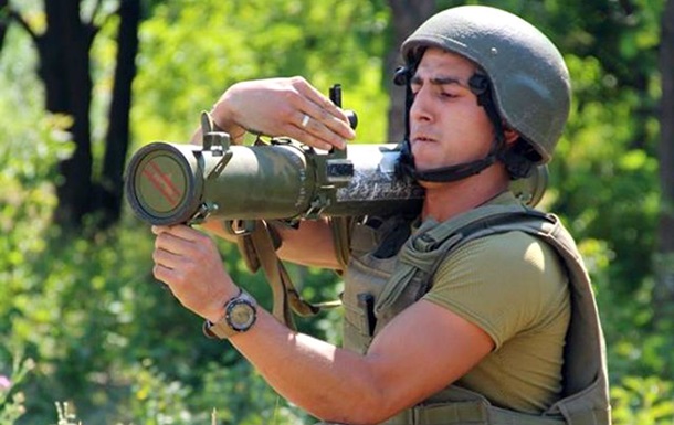 На Николаевщине мужчина с помощью молотка разбирал боеприпас