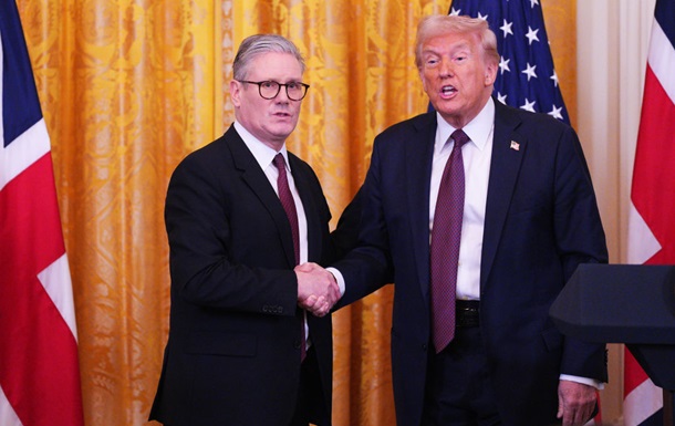 Стармер поговорил с Трампом об Украине