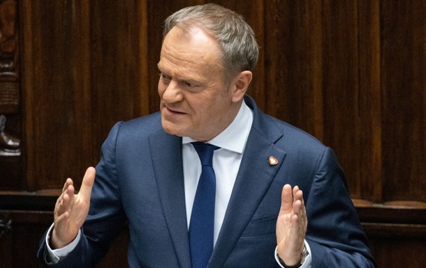 В Польщі анонсували підготовку всіх чоловіків для  півмільйонної армії 