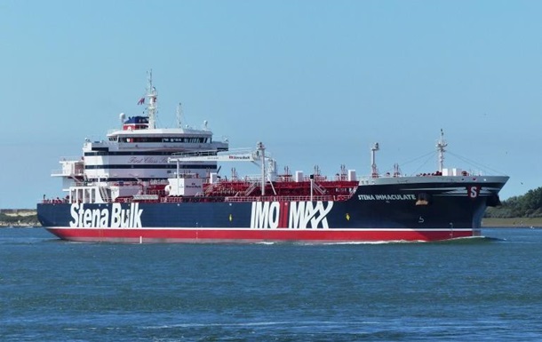 В Северном море вспыхнул нефтяной танкер