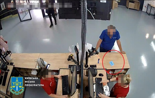 Мошенник с поддельным паспортом забрал на почте товаров на 270 тысяч