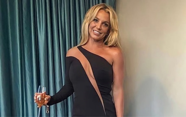 Бритни Спирс воссоединилась с сыном и похвасталась его музыкальным талантом