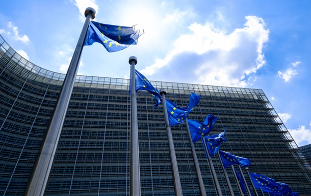 ЕС объявил об ответных мерах на 25% пошлины от Трампа