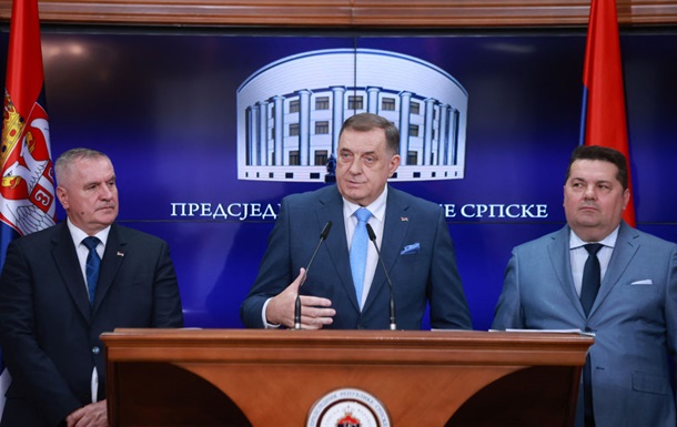 Пророссийский политик Додик  угрожает  боснийской власти Россией