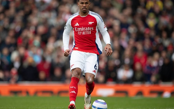 Арсенал предложит новое соглашение ключевому игроку