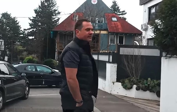 Экс-депутату Комарницкому помогли сбежать двое правоохранителей