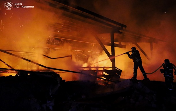 ГСЧС показала последствия атаки дронов в Полтавской области
