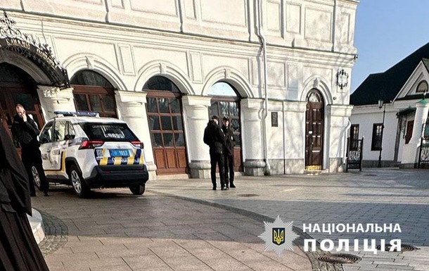 Поліція прокоментувала чутки про захоплення Києво-Печерської лаври