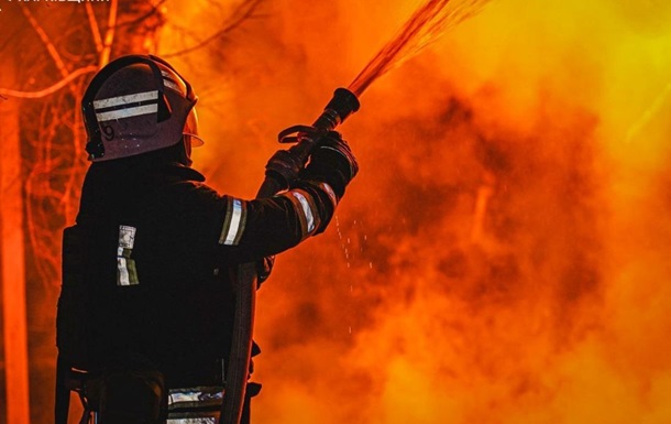 Россия атаковала Днепр дронами, возникли пожары