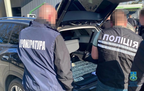 На Львовщине задержали начальника таможенного поста за взятку
