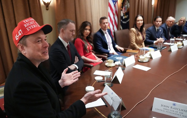 Одни убытки. Маску надоела работа на Трампа