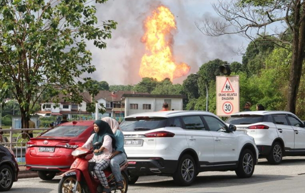 В Малайзии произошел мощный взрыв газопровода