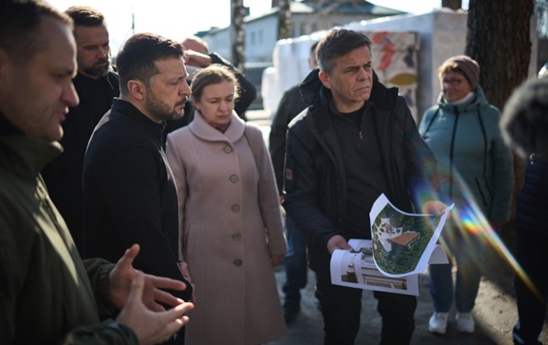Зеленський відвідав село Ягідне з нагоди третьої річниці деокупації