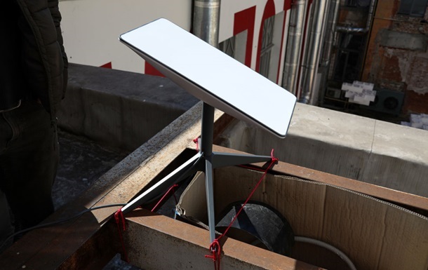 Польша передала Украине пять тысяч терминалов Starlink